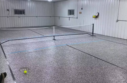 Waseca County House | Luxury Countryside Home! Sleeps 22+/Pickleball