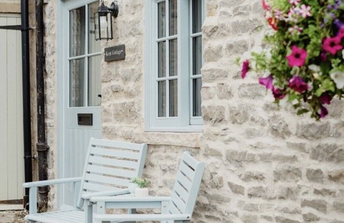 Middleham Cottage | Luxury Dales village retreat, quiet private lane.
