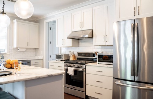 East Memphis House | Luxury Design, Prime Location 2 Minutes from Midtown, Family Fun!