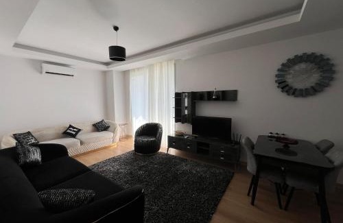 Esenyurt Apartment | Luxury Designed Comfortable 2 Rooms & 1 Living room Apartment Free Parking Garaj
