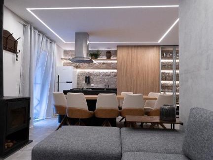 Alto do Capivari Hotel | Luxury Duplex Flat in Campos do Jordão