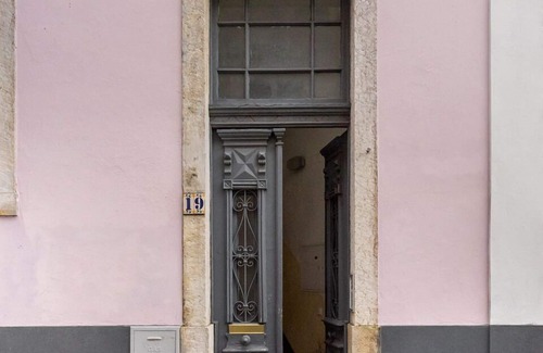 Alfama Apartment | Luxury Duplex Prime Location