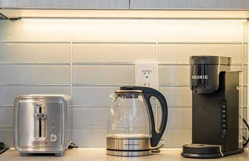 Downtown Edmonton Apartment | Luxury Escape » Sleeps 6 » Ice District » Parking