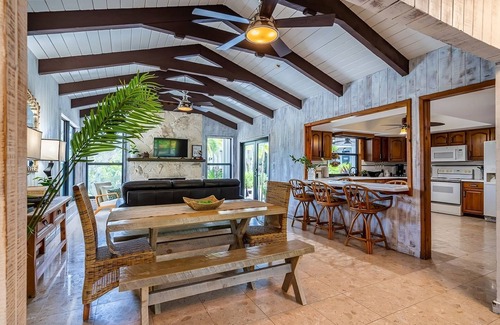 Homestead House | Luxury Farmhouse Oasis in Redlands Miami