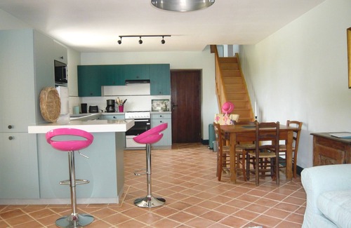 Boisse Cottage | Luxury gite for adult couples, peaceful, open views, large swimming pool