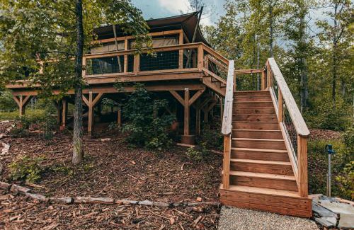 Mill Spring Other | Luxury Glamping Tent - The Perch - Near Tryon Equestrain Center