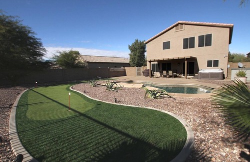 San Tan Valley House | Luxury Golf Property - Heated Pool - Hot Tub - Putting Green - HDTV