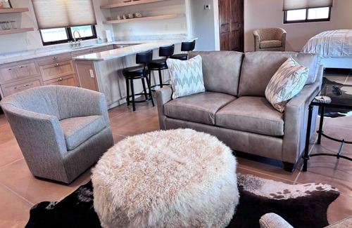 Elgin Cottage | Luxury guest house in Arizona's wine country