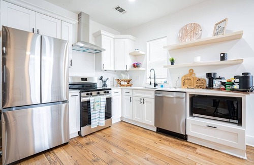 Central City House | Luxury Heart of Nola,Uptown Near St. Charles