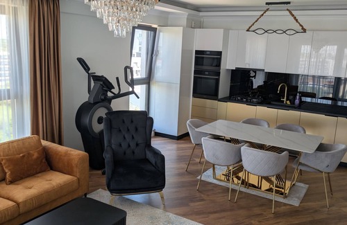 Pipera Apartment | Luxury Hideaway, Parking & Self Check-In in Pipera - North Bucharest