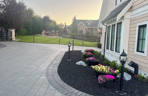 Langley House | Luxury Highpoint Equestrian Estate Retreat