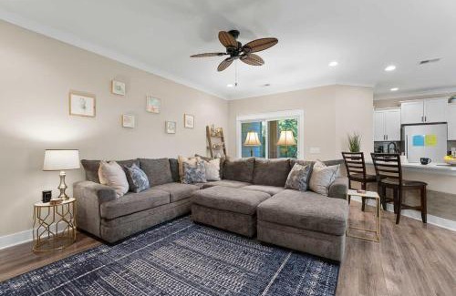 Spanish Wells House | Luxury Hilton Head Villa Getaway 4BR 3 Full BA 1 Half BA Beach Essentials Included