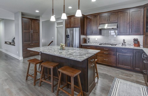 Rochester House | Luxury Home 4 miles from Mayo Clinic
