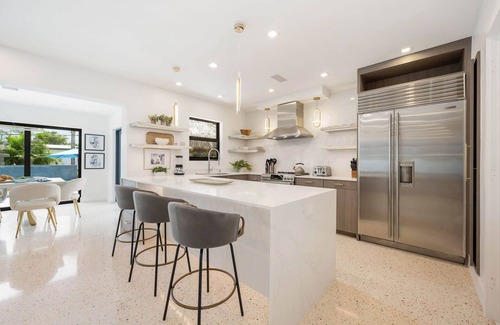 North Corals House | Luxury Home, Guest Suite, Heated Pool, Tiki, Grill