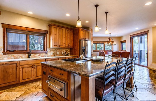 Warrior's Mark West House | Luxury Home; Mountain Views; on Ski Trail; Hot Tub