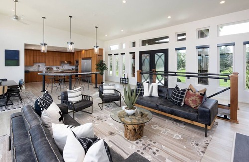 Huntsville House | Luxury Home on Pineview Reservoir w/Salt Water Hot Tub!