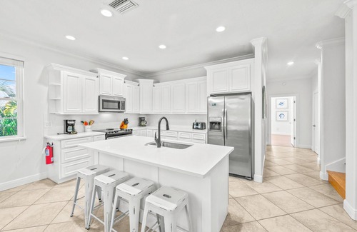 Holmes Beach House | Luxury Home with Private Pool and Spa! Short Walk to Beach! - Mojito Splash