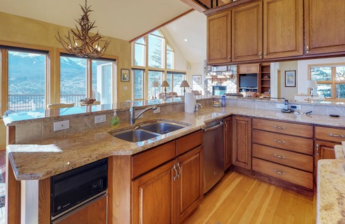 Hamilton Creek House | Luxury Home with Upscale Fixtures, WiFi, Private Hot Tub, & Mountain Views
