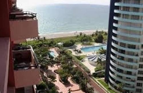 Mid Beach Apartment | Luxury Hotel on the Beach - Oceanview, Pool, Resort & Premium Amenities