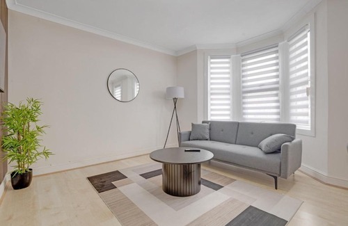 Tottenham Green Apartment | Luxury House London near Subway Station N15