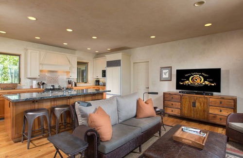 Jackson Hole House | Luxury Jackson Hole home with spectacular Teton Mountain Views.