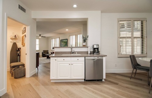 Kierland House | Luxury Kierland 2 Bdrm Golf Course Condo w/Garage!