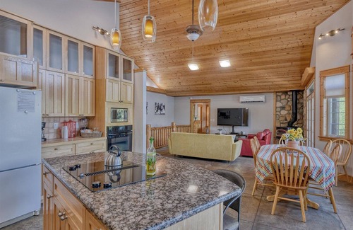 Bonner County House | Luxury Lakefront Retreat