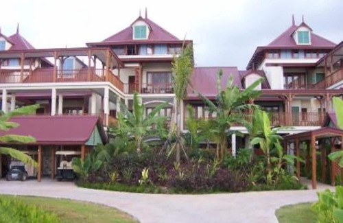 Eden Island Apartment | Luxury Loft Appartment on Eden Island with 3 Bedrooms, Views on Marina & Beach