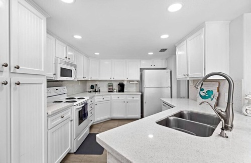 Port Isabel House | Luxury Long Island Village 117