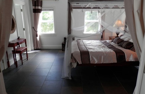 Marigot Bay Apartment | Luxury Marigot Bay Marina Apartment with free access to 5 star Resort facilities