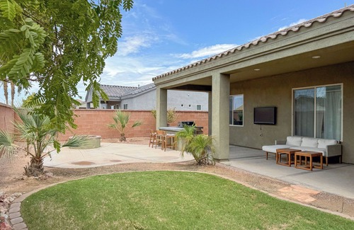 Yuma House | Luxury Modern Farmhouse with Theater, Yoga Studio, Gymnasium, and Chefs Kitchen