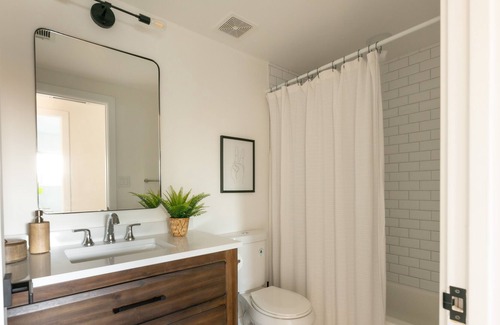 Serra Mesa House | Luxury Modern Home w/ Pool & Spa! Great Location!