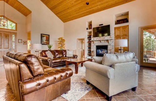 Hamilton Creek House | LUXURY MOUNTAIN HOME View’s/Hot Tub