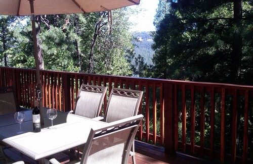 Long Barn House | Luxury Mountain Home Nestled in the Pines with Central Air Conditioning