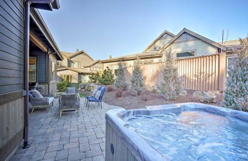 Bend House | Luxury Mt Bachelor Retreat with Hot Tub and Patio