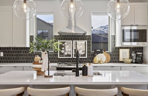 Mountain Green House | Luxury Mtn Retreat by Snowbasin W/Gym Access