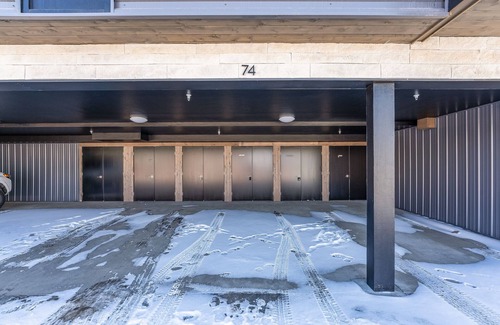 Willow Grove Condo | Luxury NEW SKI 2 bdroom Condo on the River