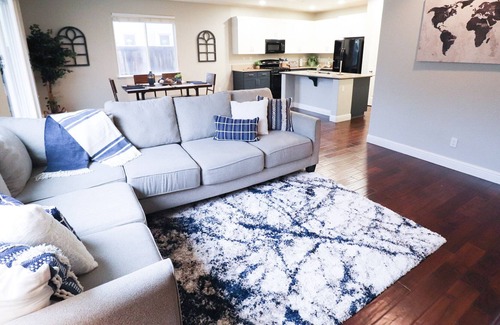 Fairfield House | Luxury Oasis with Private Cinema, Minutes from Napa Valley & Golf Courses