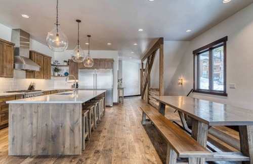 Whitefish House | Luxury on Whitefish Mountain! 9BD 5.5BA Sleeps 25!