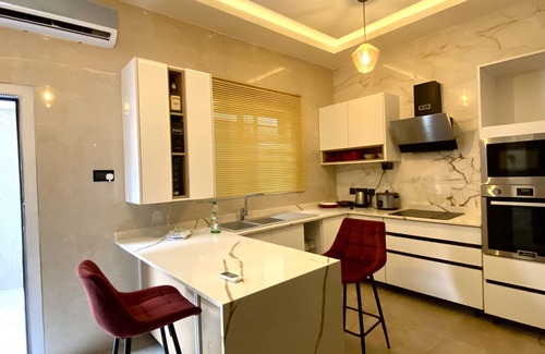 Accra Villa | Luxury one Bedroom Villa With Wifi and Netflix