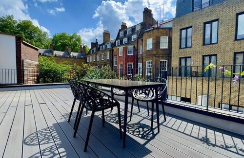 Holborn and Covent Garden Apartment | Luxury Penthouse with Terrace in Bloomsbury