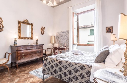 Santo Spirito Apartment | Luxury Petra San Frediano by Mmega