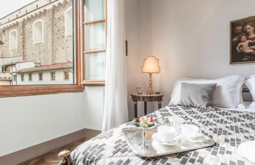 Santo Spirito Apartment | Luxury Petra San Frediano by Mmega
