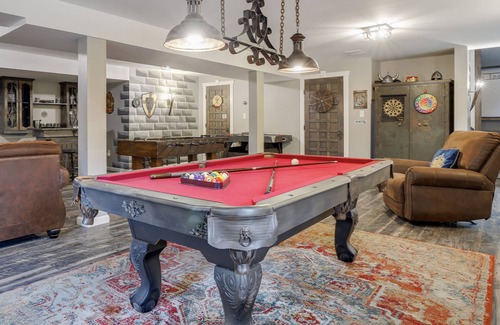 East Stroudsburg Other | Luxury POCONO CASTLE w/ESCAPE ROOM, Private Pond, Boats, Sauna & Hot Tub