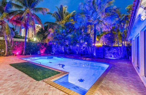 The Roads House | Luxury Pool Escape w/Game Room