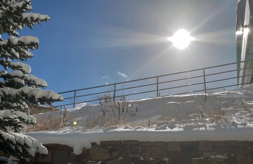 Mountain Village Apartment | Luxury Residence at a 5 Star Hotel at the Heart of Mountain Village - Telluride
