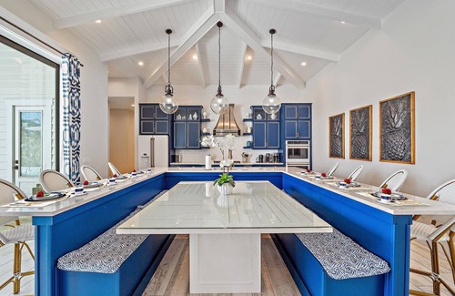 Saint Armands Key House | Luxury Resort-Like Home at St. Armands Circle and Lido Key Beach