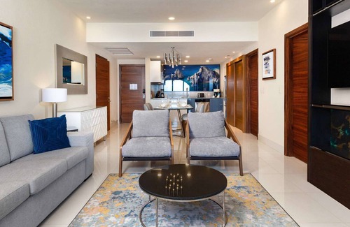 San Jose del Cabo Apartment | Luxury Resort & Spa w/infinity Pool and Lazy Rivern