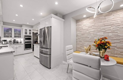 Encino Villa | Luxury Resort Style- Heated Pool- Jacuzzi- Firepit