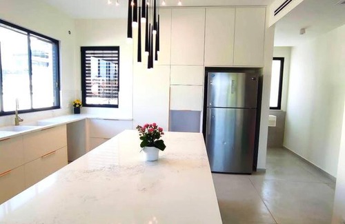 Zikhron Ya'aqov Villa | luxury retreat villa ocean view zichron yaacov